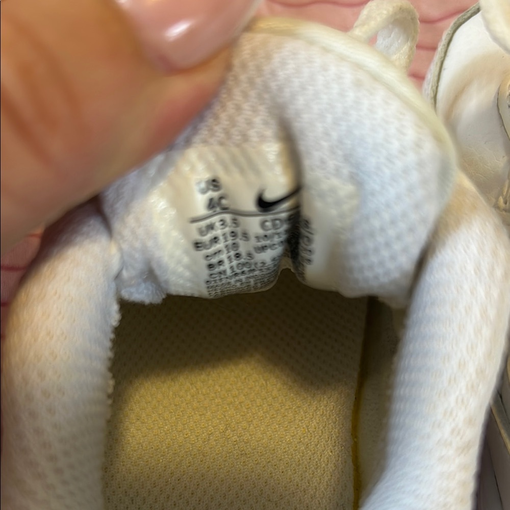 Nike White and Gray Sneakers** - Picture 4 of 6